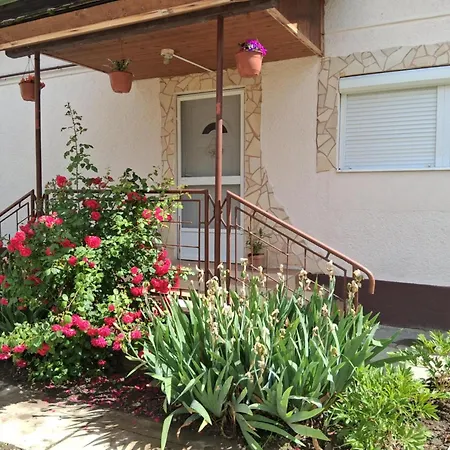 Holiday home Janka Vendeghaz Es