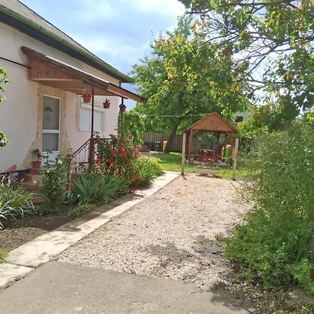 Janka Vendeghaz Es Abádszalók