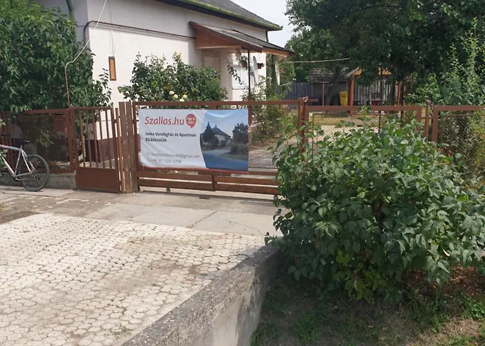 Janka Vendeghaz Es Vakantiehuis