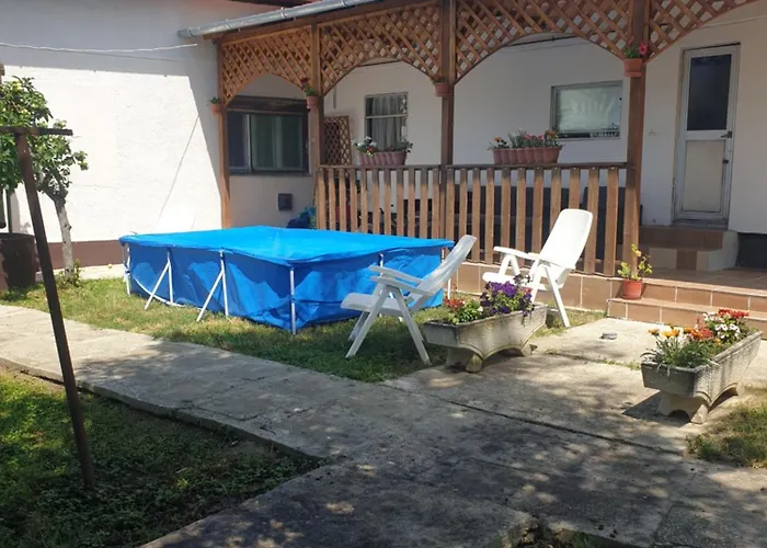 Janka Vendeghaz Es Vakantiehuis Abádszalók